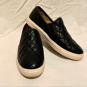 Women’s Black Brash Slip-On Sneakers Size 6